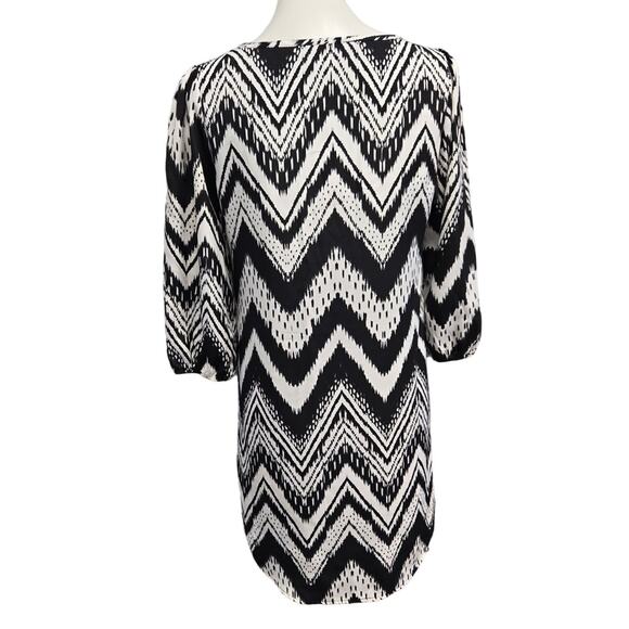 Almost Famous Womens Small 3/4 Blouson Sleeve Chevron Zig Zag Sheath Dress - Picture 4 of 5